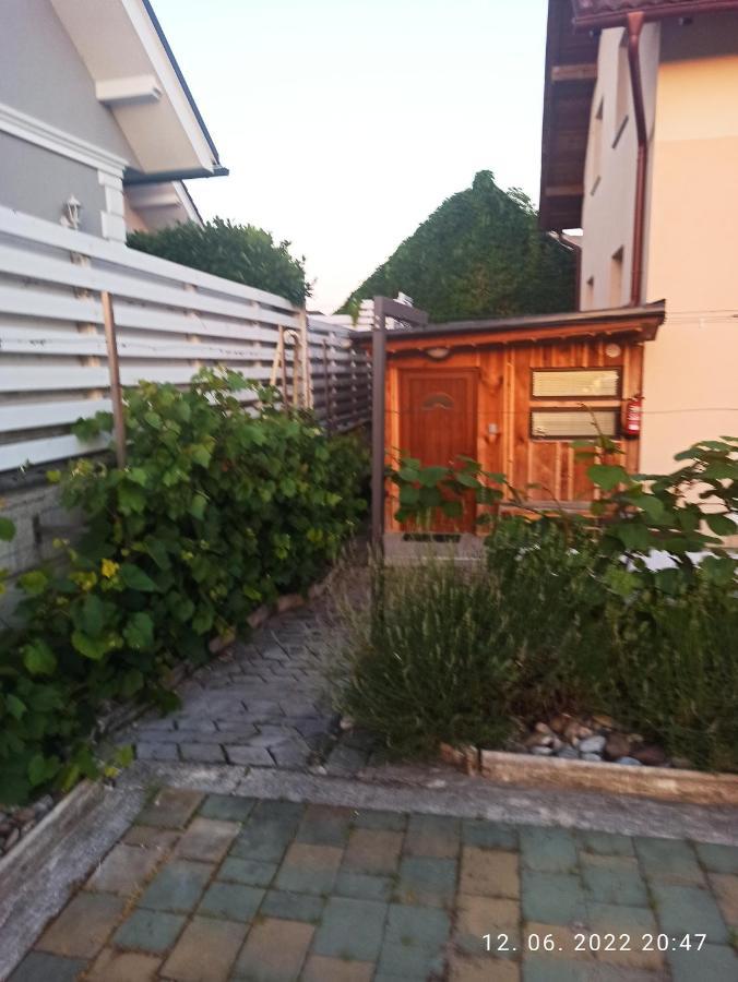Vagon - Studio - Near Btc, Ljubljana Apartment Exterior foto